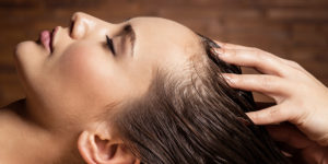 Disbiose capilar: a importância das ‘bactérias do bem’ para a saúde do cabelo