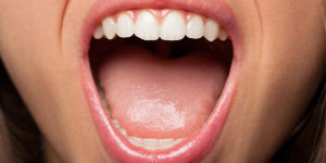 Gosto amargo na boca: principais causas